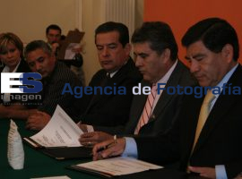 Convenio Gobierno Ingenios Azucareros - ES imagen agencia de fotografía