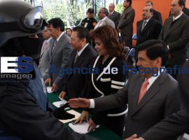 Mario Marin Entrega Equipo Policias - ES imagen agencia de fotografía