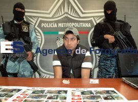 Ladron de oxxo - ES imagen agencia de fotografía
