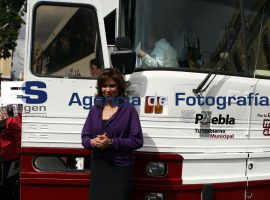 Autobus Muejres emprendedoras - ES imagen agencia de fotografía