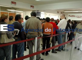 Poblanos Pagan Impuesto Predial - ES imagen agencia de fotografía