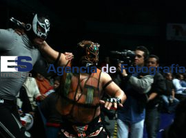 Lucha estelar 25-01-10 - ES imagen agencia de fotografía