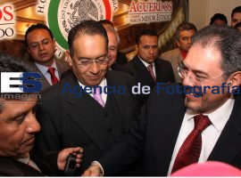 Meza con Archundia - ES imagen agencia de fotografía