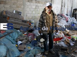 Pepenadores de la colonia Minerales  - ES imagen agencia de fotografía