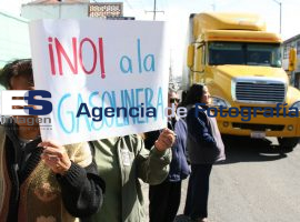 Manifestacion contra construcción de gasolinería  - ES imagen agencia de fotografía