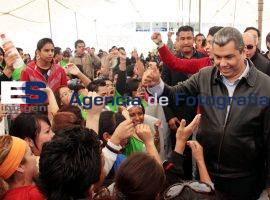 Javier López Zavala con los Jóvenes - ES imagen agencia de fotografía
