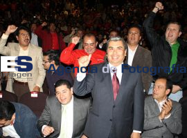 Zavala firma compromisos  - ES imagen agencia de fotografía