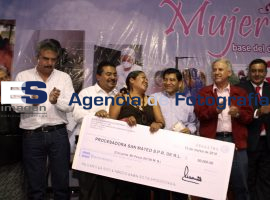 Mario Marín clausura el tercer encuentro de mujeres  - ES imagen agencia de fotografía