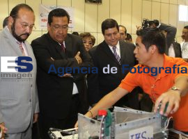 Concurso de robótica - ES imagen agencia de fotografía
