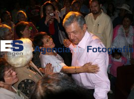 AMLO en Teziutlán - ES imagen agencia de fotografía