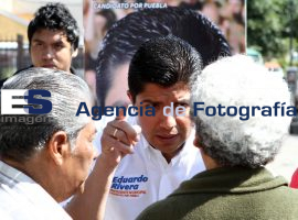 Eduardo rivera recorre Amalucan - ES imagen agencia de fotografía