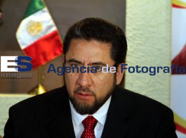 Acusa Huerta al ayuntamiento de clausurar sus espectaculares - ES imagen agencia de fotografía