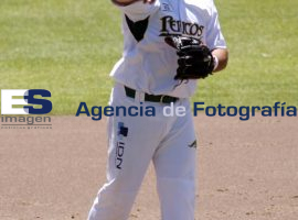 Pericos Vs Guerreros - ES imagen agencia de fotografía