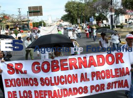 Manifestación de defraudados  - ES imagen agencia de fotografía