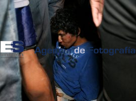 En Xochimehuacan detienen y amagan con linchar a un Ladrón - ES imagen agencia de fotografía
