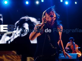 Tanya Tagaq - ES imagen agencia de fotografía