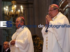 Misa de Domingo - ES imagen agencia de fotografía