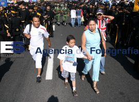 Desfile Conmemorativo a la Balla del 5 de Mayo de 1862 - ES imagen agencia de fotografía