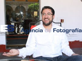 Rodolfo Huerta en rueda de prensa  - ES imagen agencia de fotografía