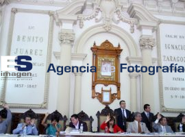 Cabildo investigará vacacioines de Giorgana  - ES imagen agencia de fotografía