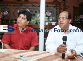 Zeferino Martínez en rueda de prensa  - ES imagen agencia de fotografía