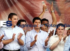 Moreno Valle y Rivera en la central de abasto - ES imagen agencia de fotografía