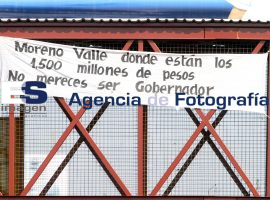 Cuelgan mandas contra Moreno Valle - ES imagen agencia de fotografía