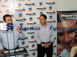 Defiende equipo de Compromiso por puebla a su candidato de las acusaciones por inversiones en el extrangero - ES imagen agencia de fotografía