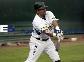 Beisbol Pericos Vs Piratas - ES imagen agencia de fotografía