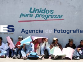 Alumnas de Teteles se manifiestan en la SEP - ES imagen agencia de fotografía