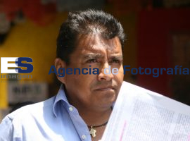 Padre de junior de la Hummer - ES imagen agencia de fotografía