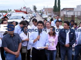 Eduardo Rivera se compromete a pavimentar 1000 calles  - ES imagen agencia de fotografía