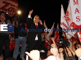 Celebra Javier López Zavala con simpatizantes - ES imagen agencia de fotografía