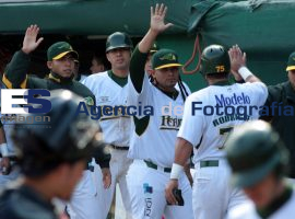 Beisbol Pericos Vs. Tigres - ES imagen agencia de fotografía