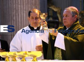 Misa dominical  - ES imagen agencia de fotografía