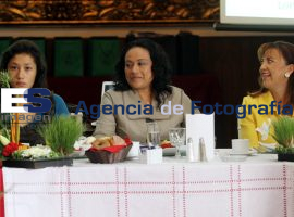 Se reunen Esposas de Zavala y Marín con egresadas de la ELD - ES imagen agencia de fotografía