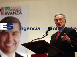 Presenta Manuel Bartlett Perspectivas del PRI Hacia el siglo XXI - ES imagen agencia de fotografía
