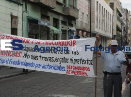 Manifestación Defraudados Frente Congreso  - ES imagen agencia de fotografía