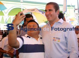 Moreno Valle y Gabino Cue en la Mixteca  - ES imagen agencia de fotografía