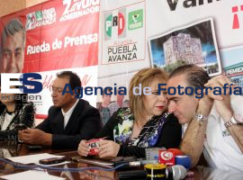 PRI denuncia clonación de credenciales del programa Estoy Contigo - ES imagen agencia de fotografía