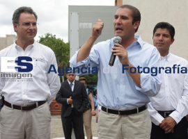 Rafael Moreno Valle Campaña Frente a Finanzas - ES imagen agencia de fotografía