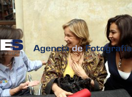 Cierra campaña Josefina Buxadé con Guadalupe Loaeza - ES imagen agencia de fotografía