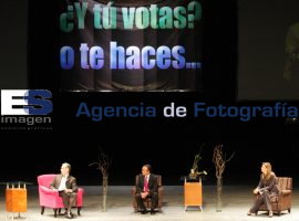 Realizan foro Y tu votas O te hacesRealizan foro ¿Y tu votas? O te haces - ES imagen agencia de fotografía