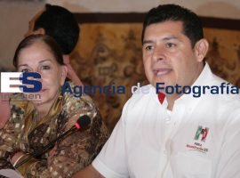 Dirigencia estatal del PRI denuncia Calderon - ES imagen agencia de fotografía