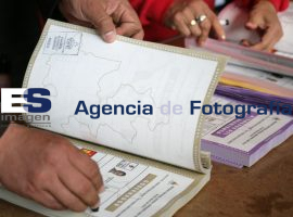 Cierre de casillas - ES imagen agencia de fotografía