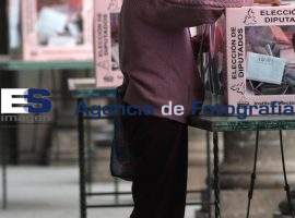 Votaciones Zactán - ES imagen agencia de fotografía
