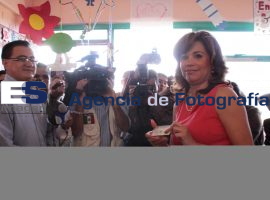 Blanca Alcalá no pudo votar - ES imagen agencia de fotografía