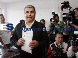 Vota Javier López Zavala - ES imagen agencia de fotografía