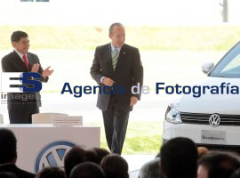 Presenta VW auto Bicentenario - ES imagen agencia de fotografía