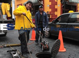 SOAPAP revisa drenaje para evitar lluvias - ES imagen agencia de fotografía